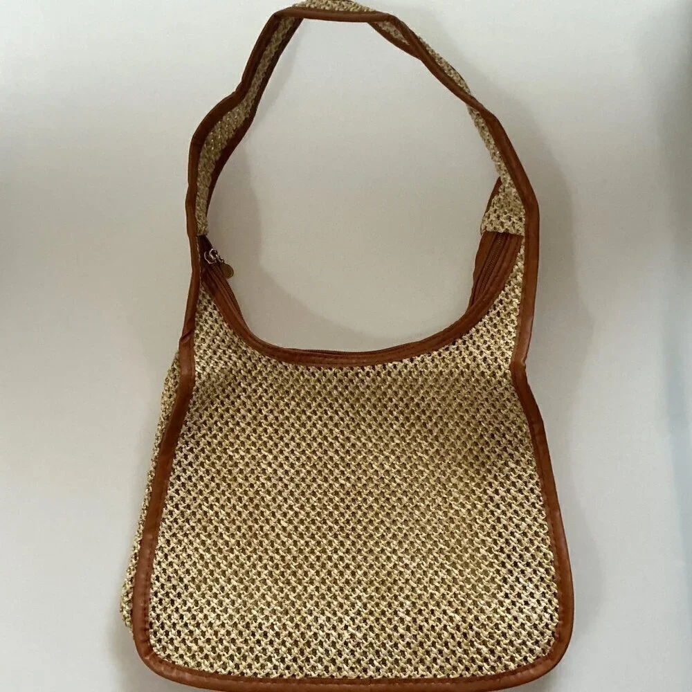 NWT BOHO WOVEN STRAW TOTE BAG – LIGHTWEIGHT BEACH & VACATION SHOULDER BAG